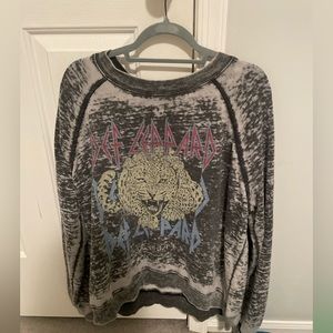 Recycled Karma - Def Leppard Love Bites Sweatshirt